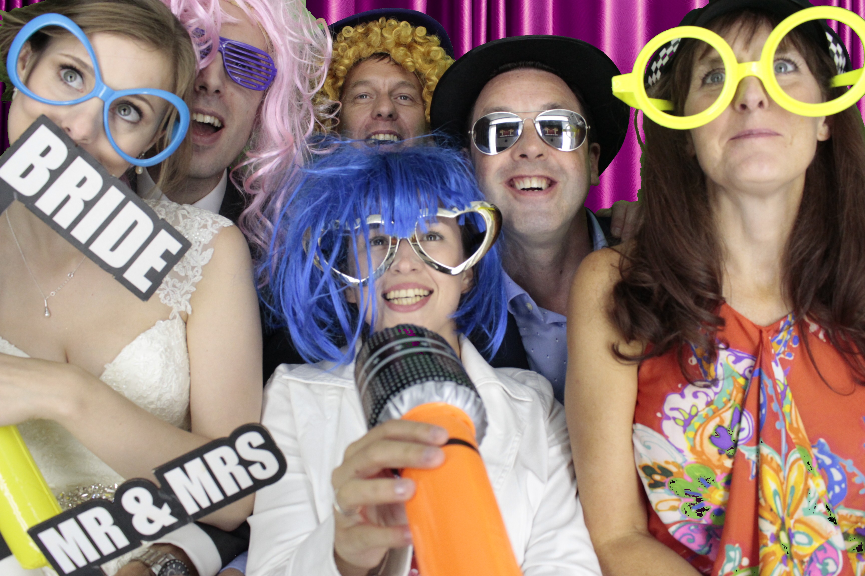 Mr & Mrs Brooks | View more photos from the event at gallery.myphotoboothexperience.co.uk/u/MyPhotoBoothExperienceLtd/Mr-Mrs-Brooks